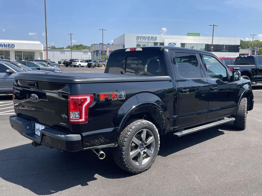 Used 2016 Black Ford XLT image 3