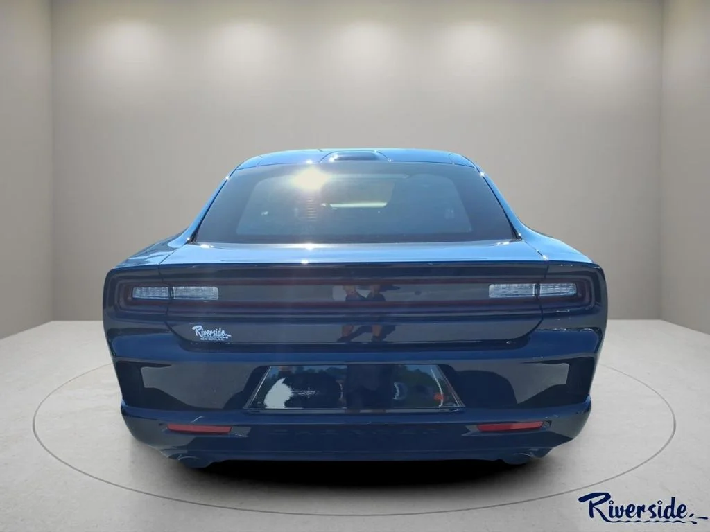 New 2026 Diamond Black Crystal Pearlcoat Dodge R/T image 2