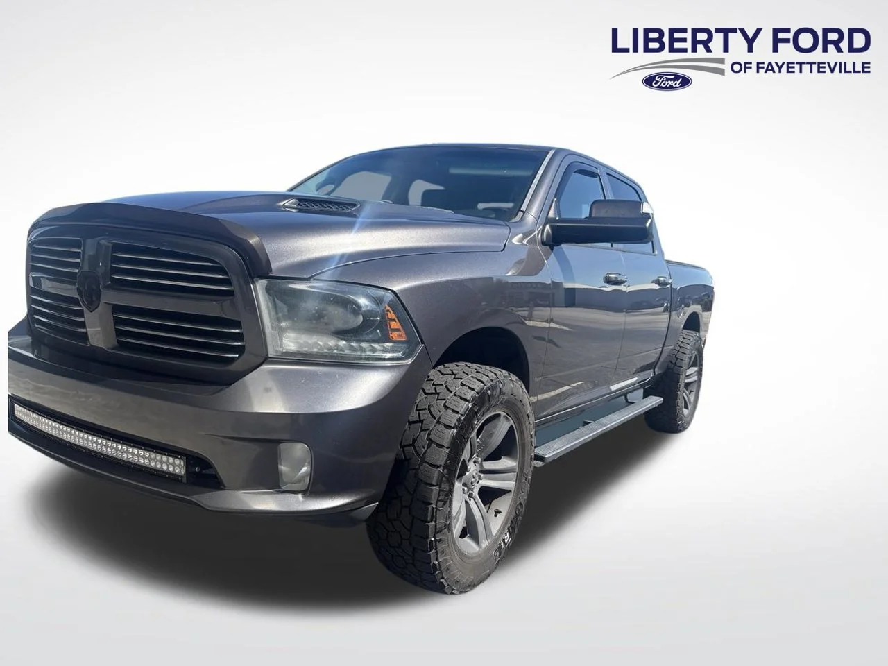 Used 2015 Gray Ram Sport image 1