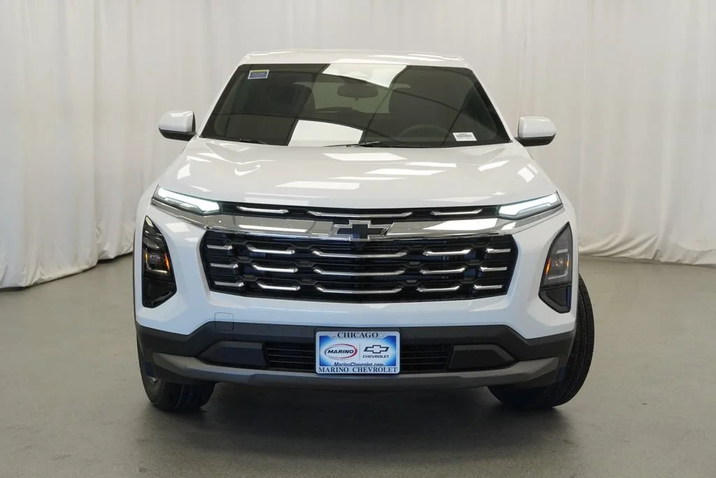 New 2027 Summit White Chevrolet LT image 33