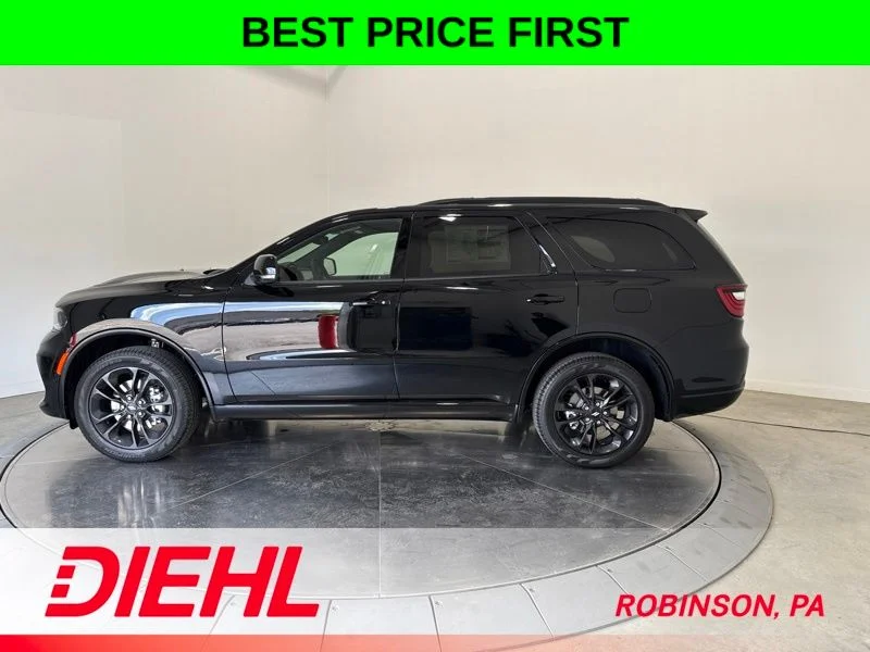 New 2026 Diamond Black Clear-Coat Exterior Paint Dodge GT Plus image 4
