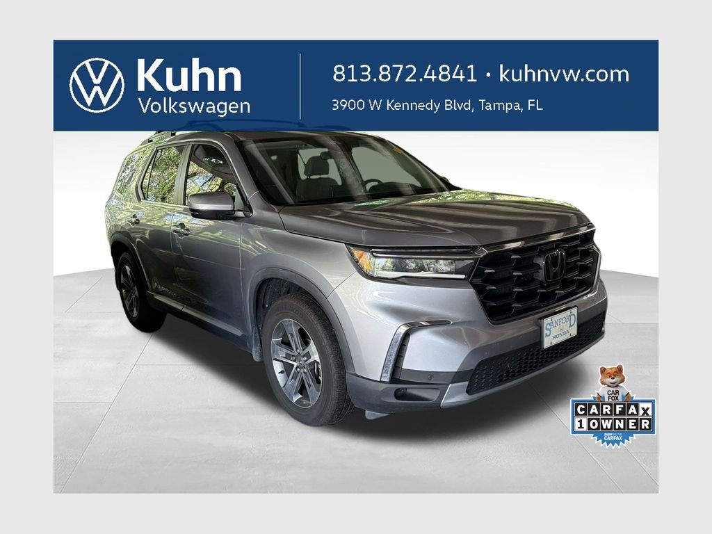 Used 2023  Honda EX-L image 1