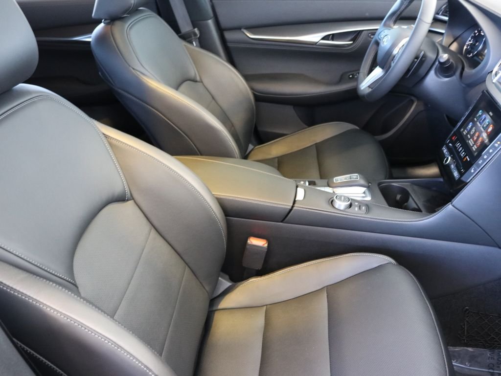 Certified Used 2025 Gray INFINITI LUXE image 36