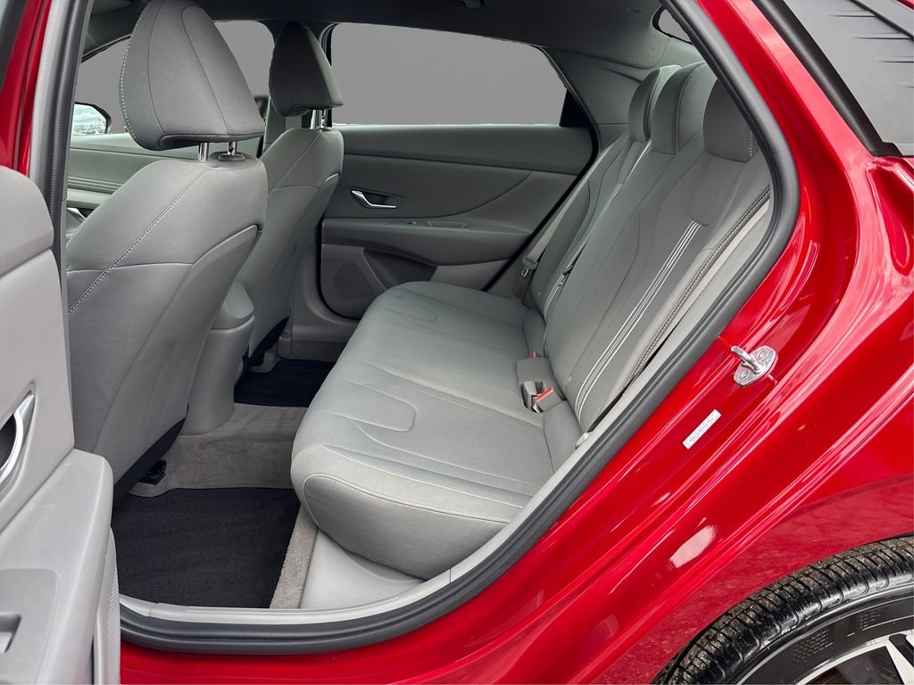 Used 2023 Red Hyundai SEL image 10