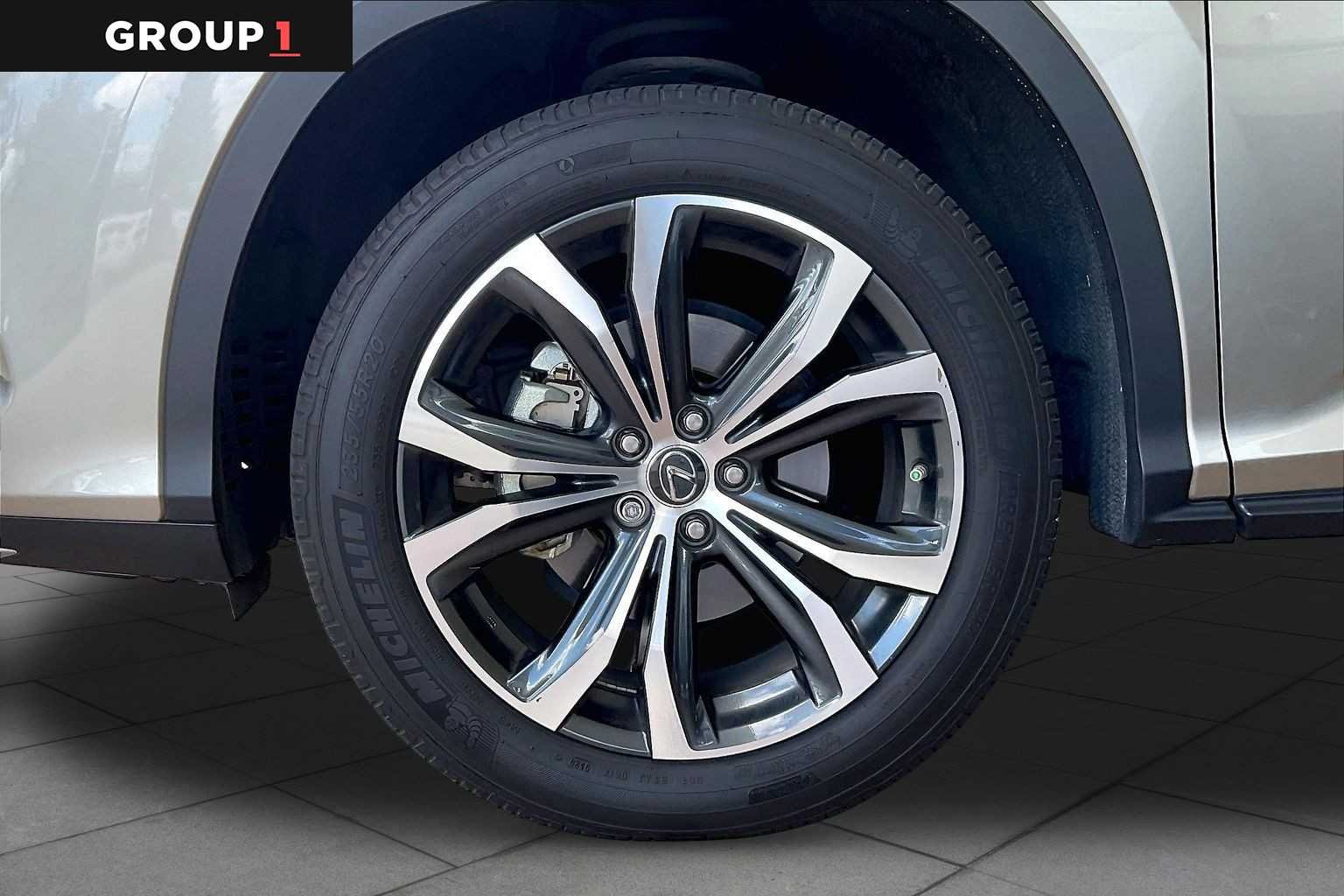 Certified Used 2020 Atomic Silver Lexus  image 9