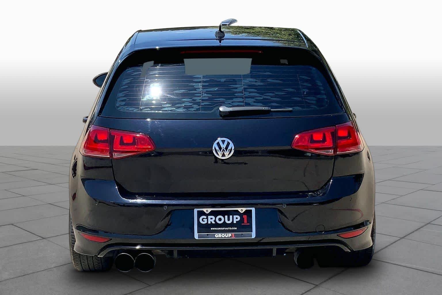 Used 2017 DEEP BLACK PEARL EFFECT Volkswagen  image 5
