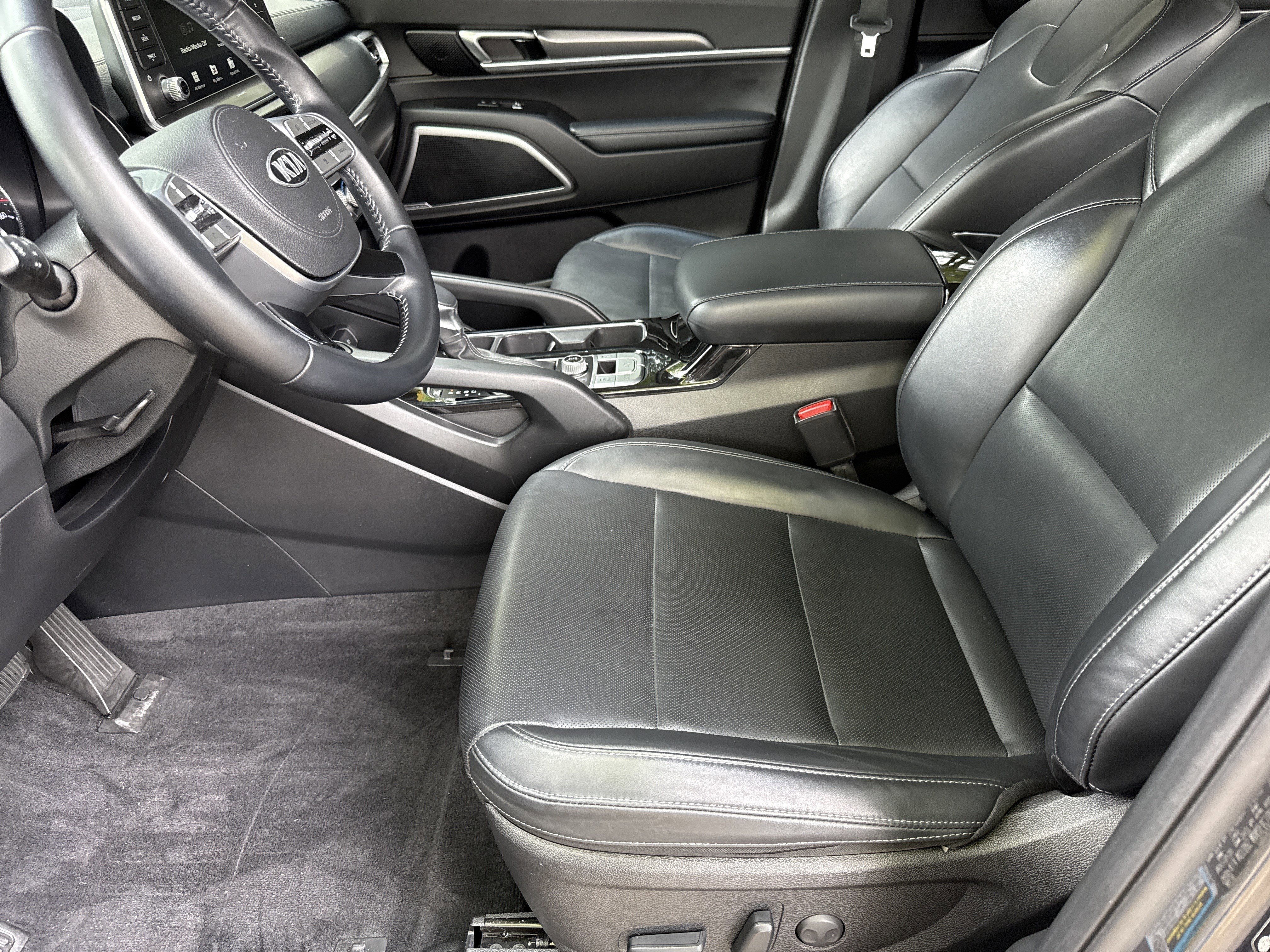 Used 2021 Gravity Grey Kia S image 9