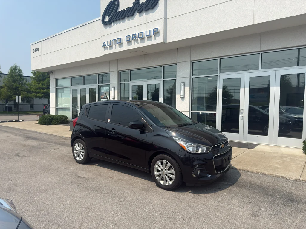 Used 2016 Black Granite Metallic Chevrolet LT image 1