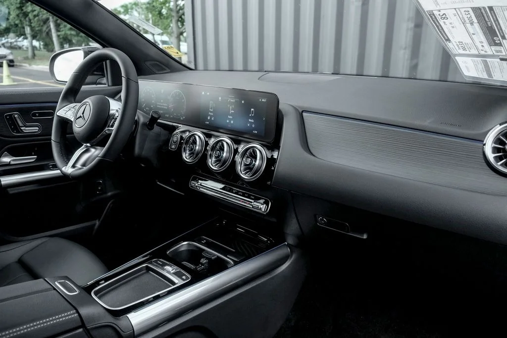 New 2026 Night Black Mercedes-Benz GLA 250 image 21