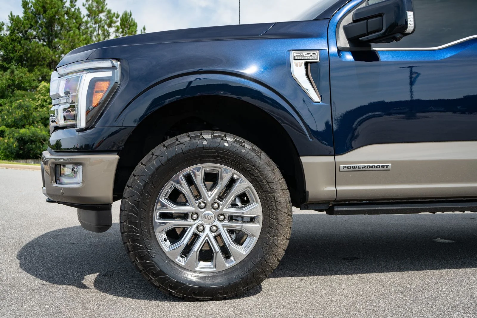 Used 2025 Blue Ford King Ranch image 11