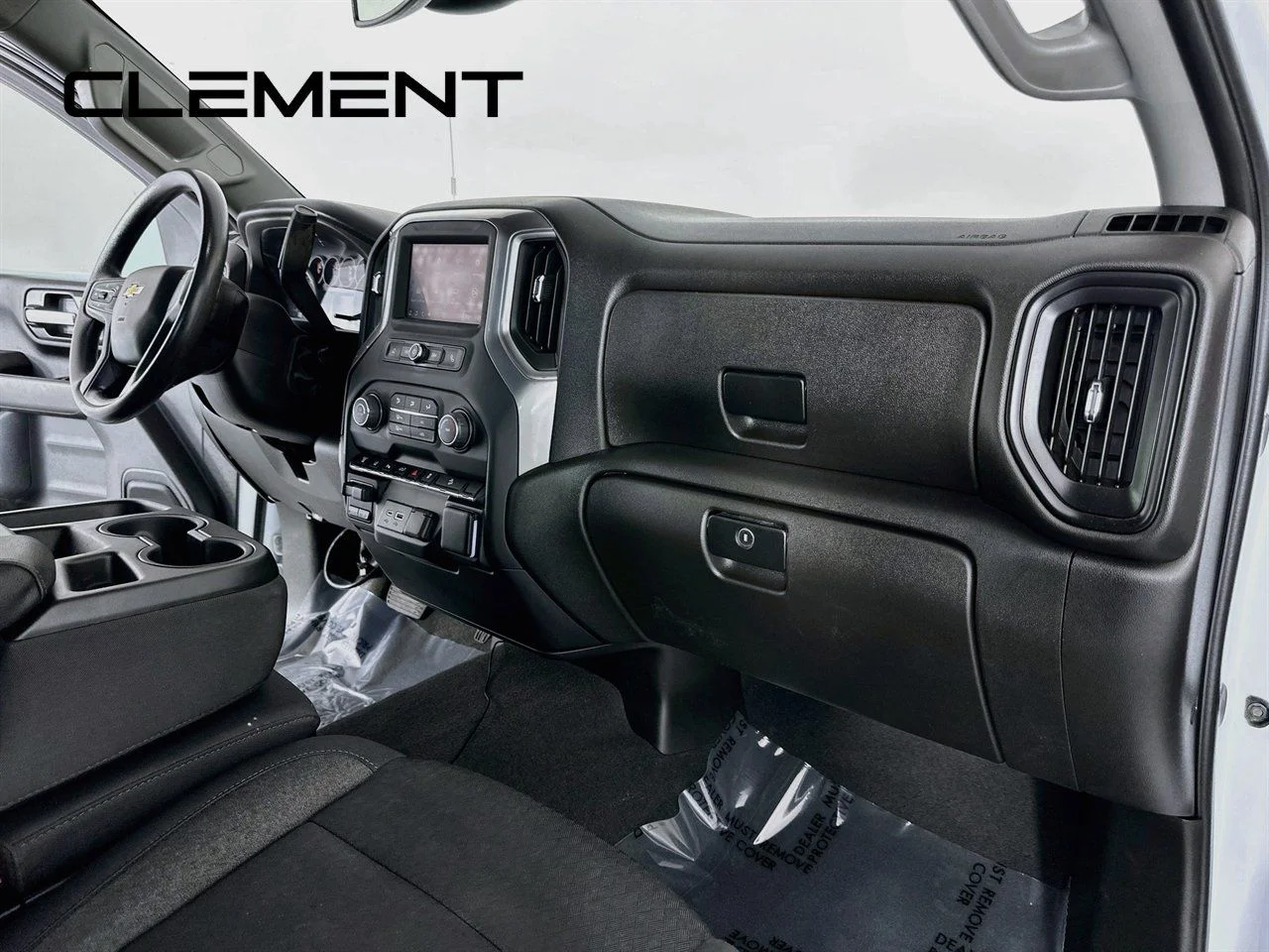 Used 2024 Summit White Chevrolet Custom image 31