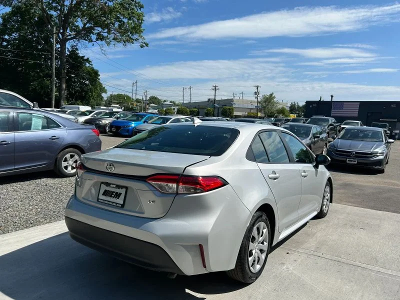 Used 2023 Silver Toyota LE Sedan 4D image 30