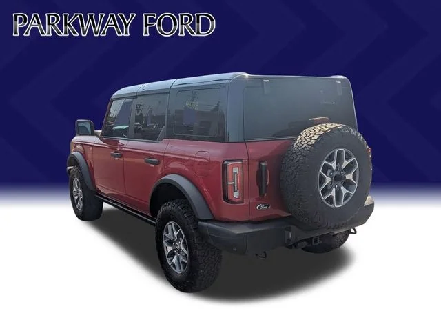 Used 2025 Red Ford Badlands image 7