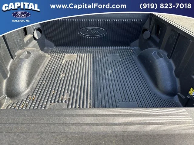 Used 2023 Black Ford XLT image 16
