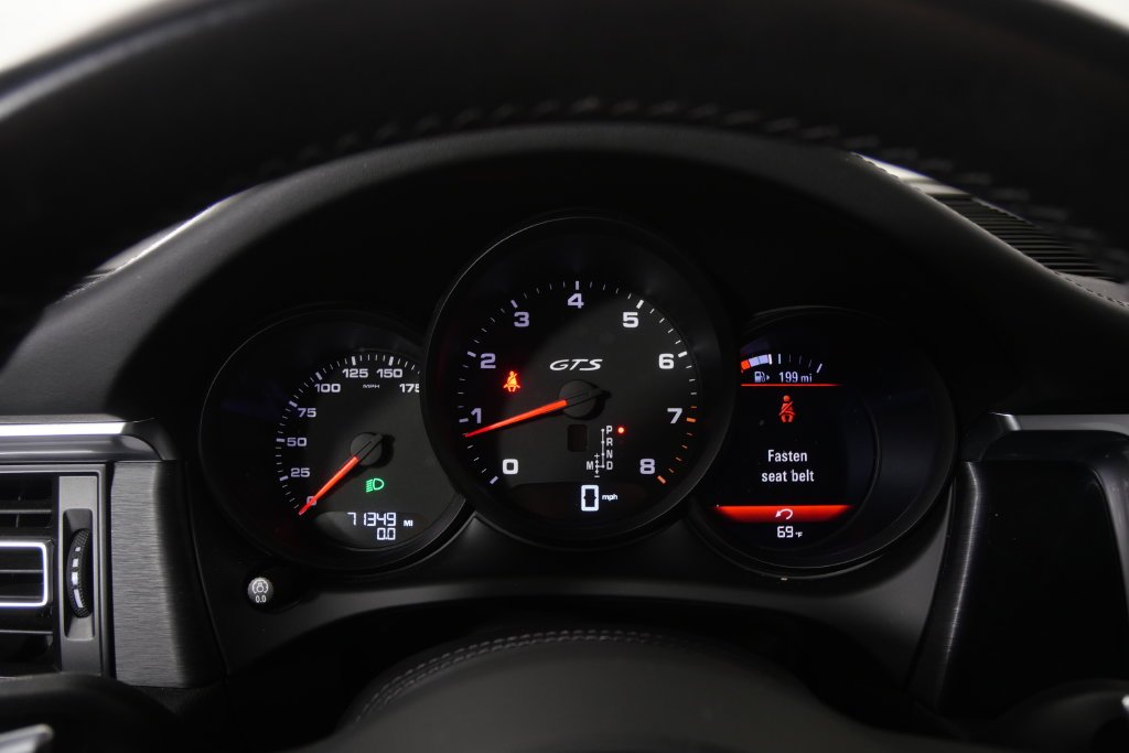 Used 2021  Porsche GTS image 19