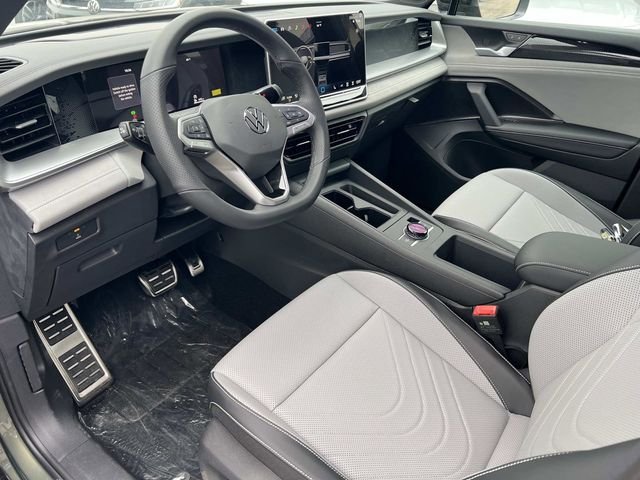 New 2026 Green Volkswagen 2.0T SE R-Line Black image 5
