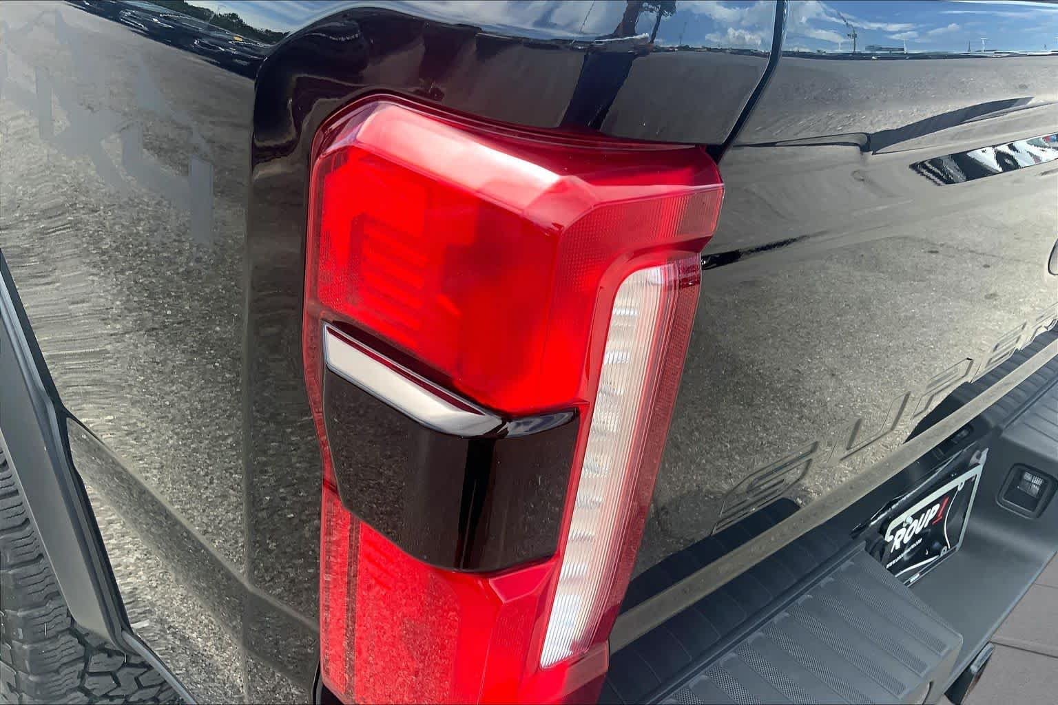 Used 2024 Agate Black Ford XL image 28