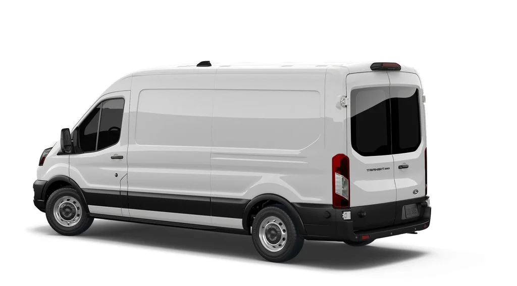 New 2026 OXFORD WHITE Ford Base image 2