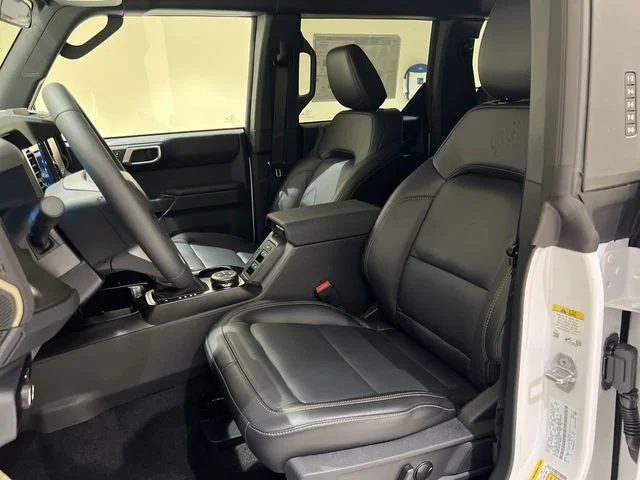 New 2026 Oxford White Ford Badlands® image 18