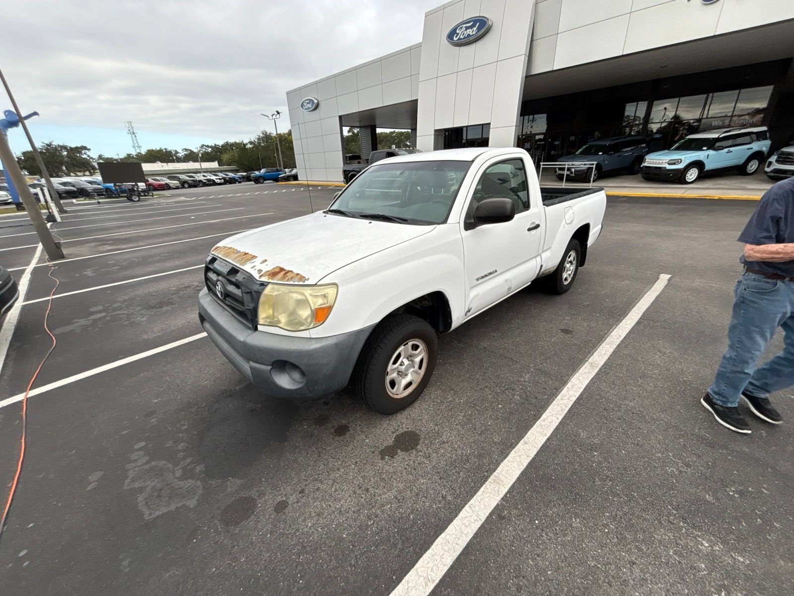 Used 2007 Super White Toyota Base image 1