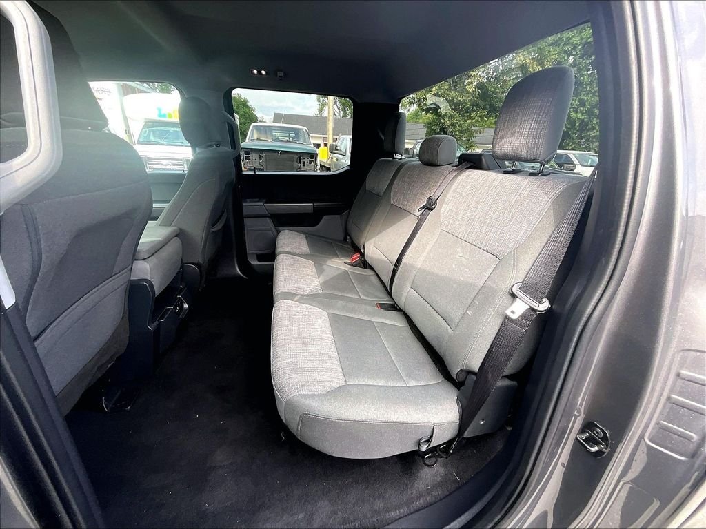 Used 2023 Gray Ford XLT image 21