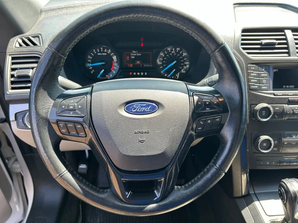 Used 2018 Oxford White Ford XLT image 21