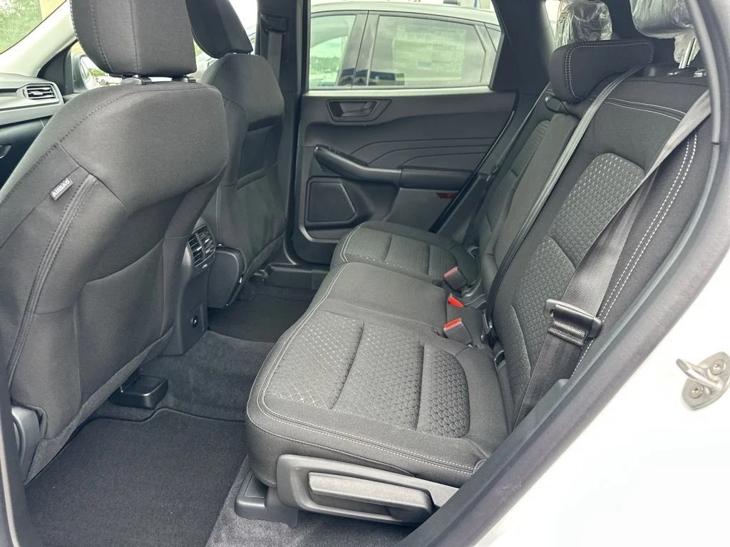 New 2026 Oxford White Ford Active® image 8