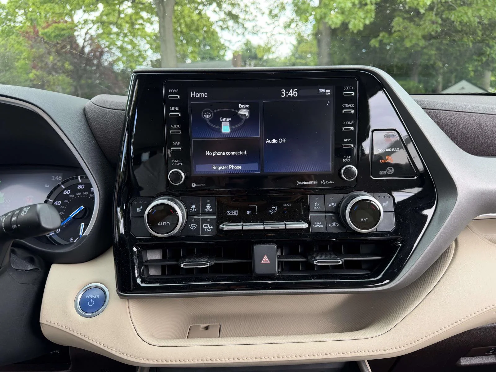 Used 2021 White Toyota XLE image 24