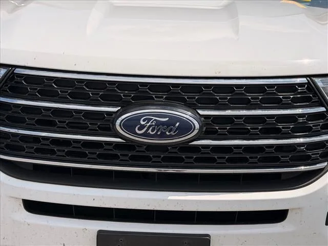 Used 2020 White Ford XLT image 6