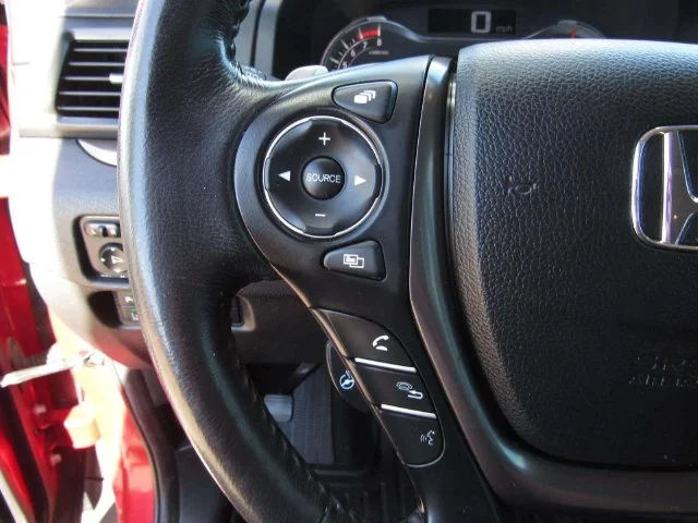 Used 2022 Crystal Black Pearl Honda RTL-E image 25