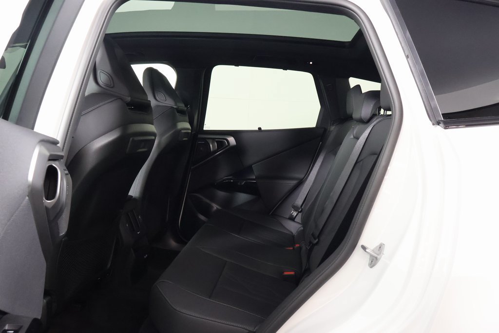 New 2026 Alpine White BMW M50 xDrive image 6