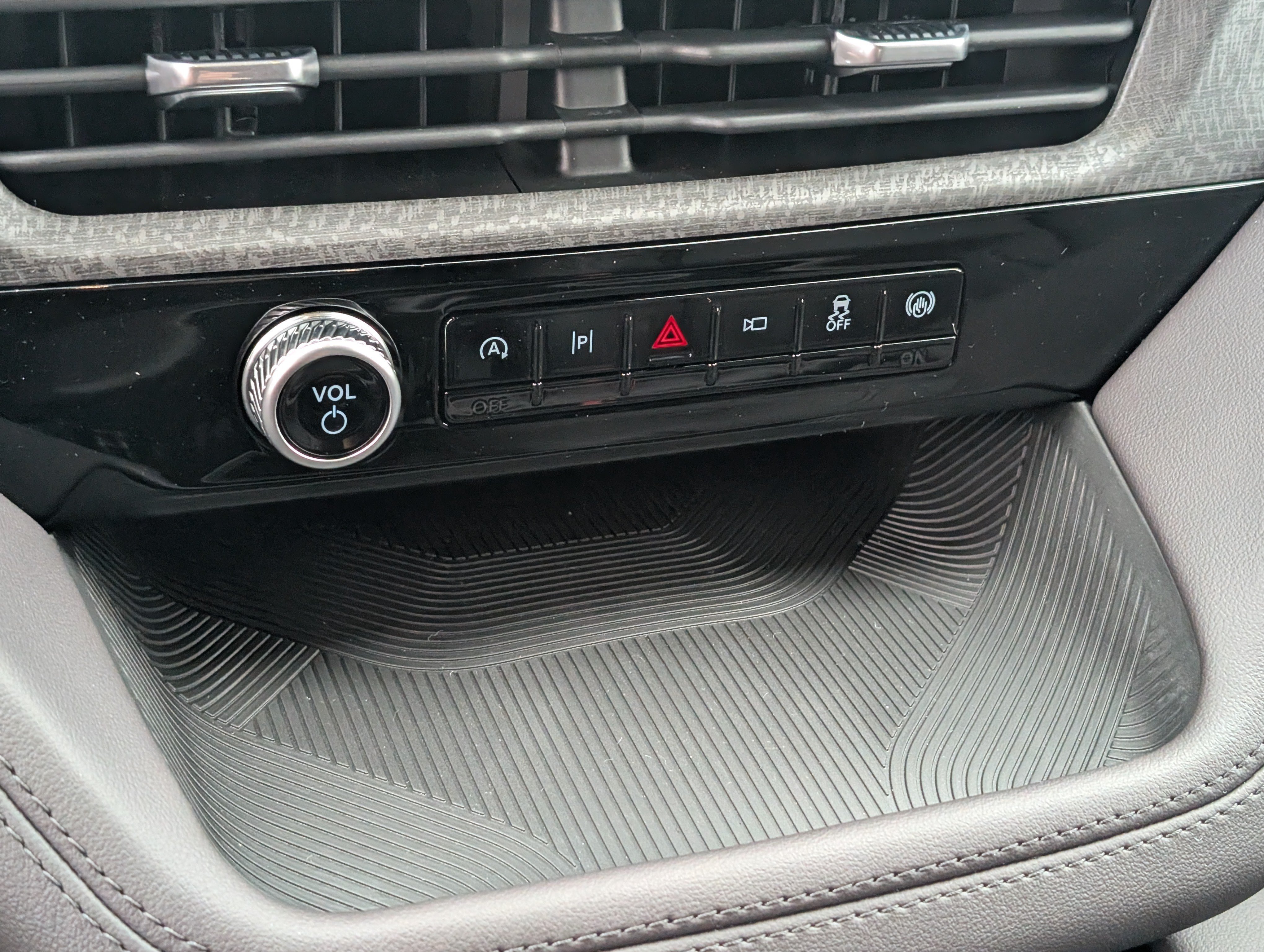 New 2026 Agate Black Metallic FORD Platinum™ image 31