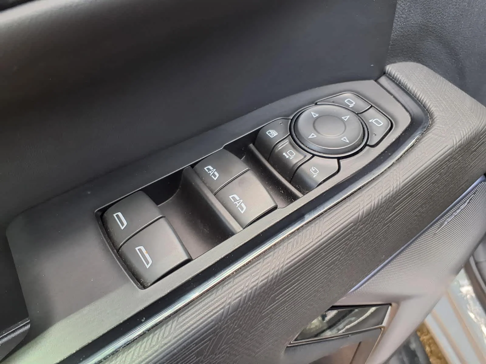 Used 2025 Thunderstorm Gray GMC AT4X image 17