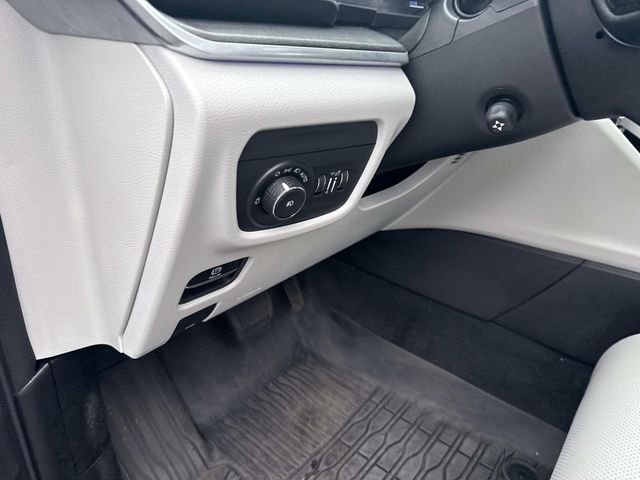 Used 2023 Diamond Black Jeep Overland image 25