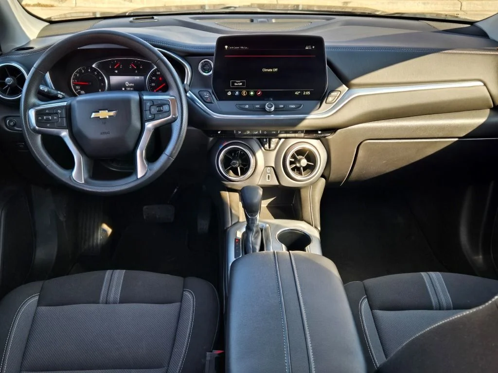 Used 2025 Black Chevrolet LT image 16