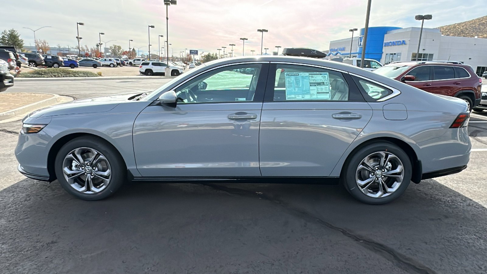 2025 Honda Accord Hybrid EX-L - Photo 6