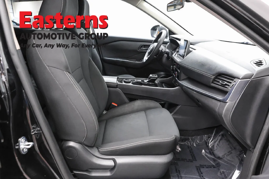 Used 2024 Black Nissan S image 25