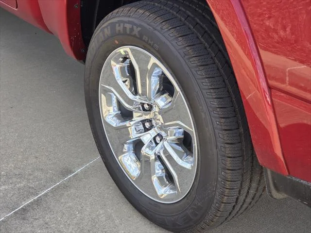 New 2027 Molten Red Pearl-Coat Exterior Paint RAM Big Horn/Lone Star image 5