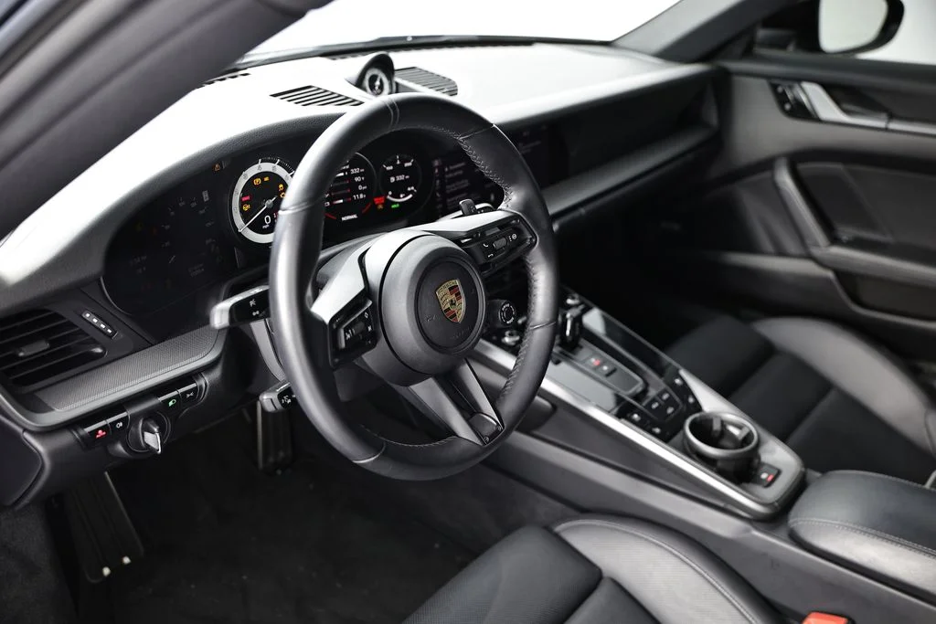 Used 2020  Porsche Carrera S image 4