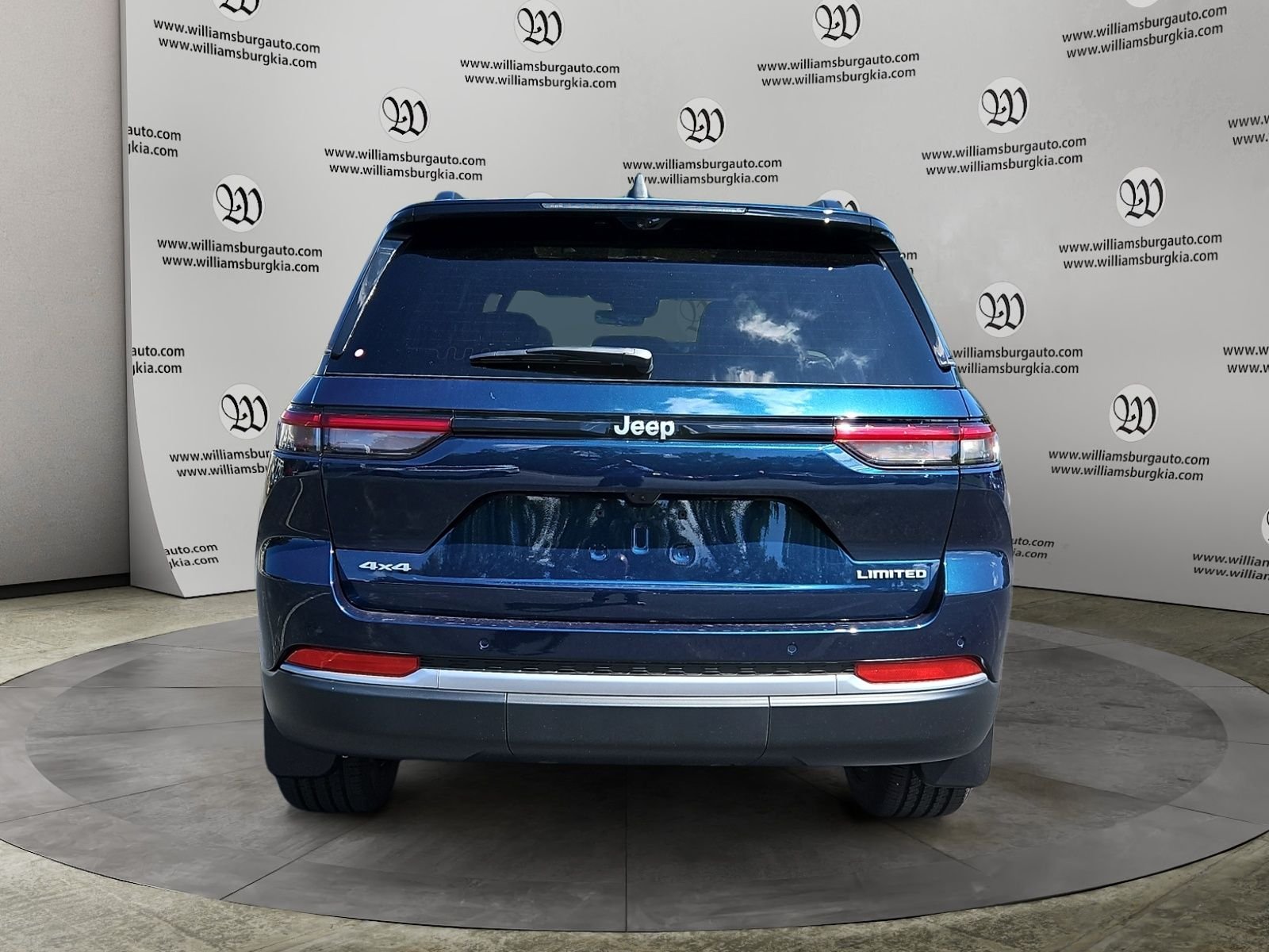 New 2027 Fathom Blue Pearlcoat Jeep Limited image 4
