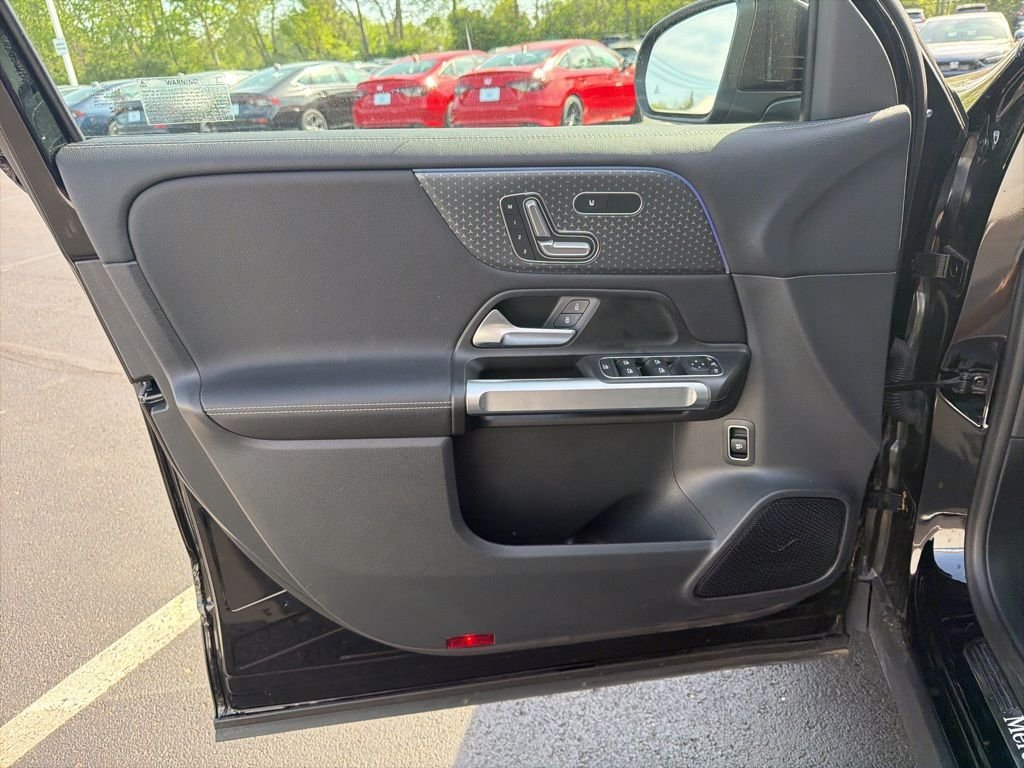 2025 Mercedes-Benz GLB Base - Photo 17