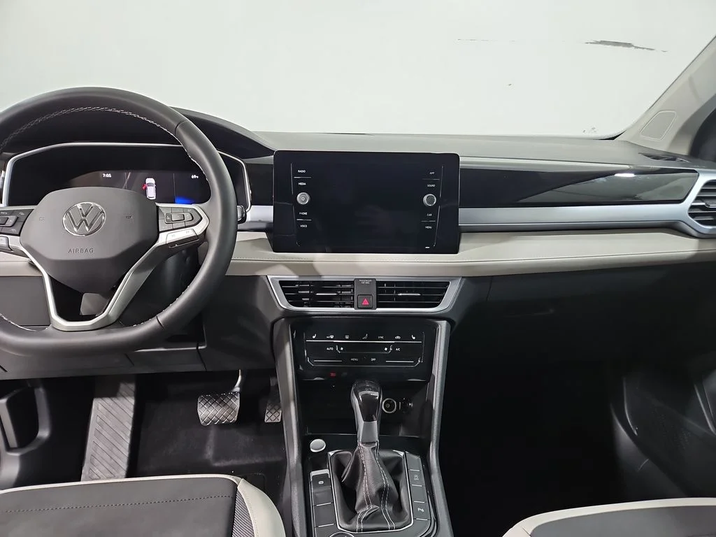 2026 Volkswagen Taos SE - Photo 17