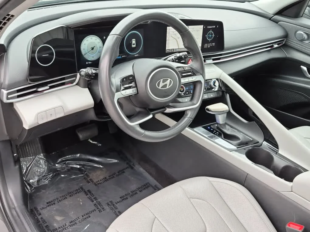 Certified Used 2024 Amazon Gray Hyundai Limited image 13