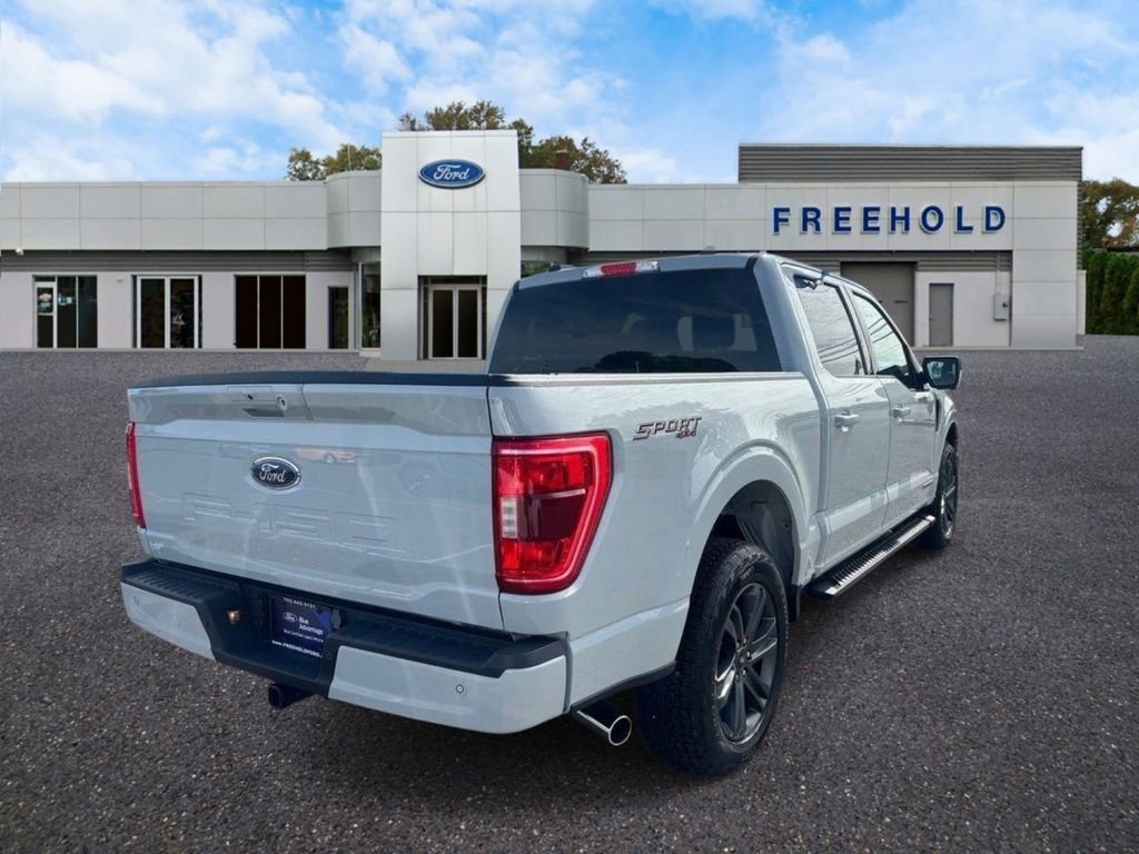 Certified Used 2023 Avalanche Ford XLT image 3