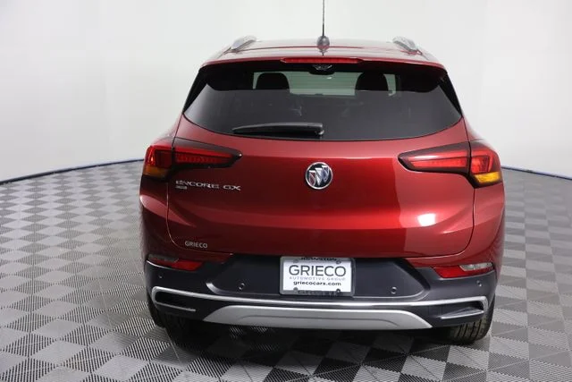 Used 2022 Red Buick Essence image 7