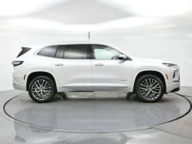 Used 2025 White Frost Tricoat Buick Avenir image 8