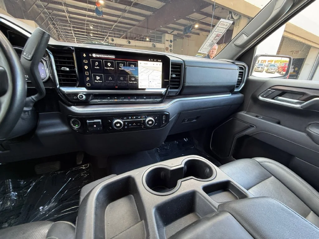 Used 2025 Silver GMC SLT image 15