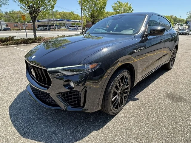 Used 2022 Nero Ribelle Metallic Maserati Modena ~ RARE Fuoriserie Zegna Pelletessuta !!!!! image 4
