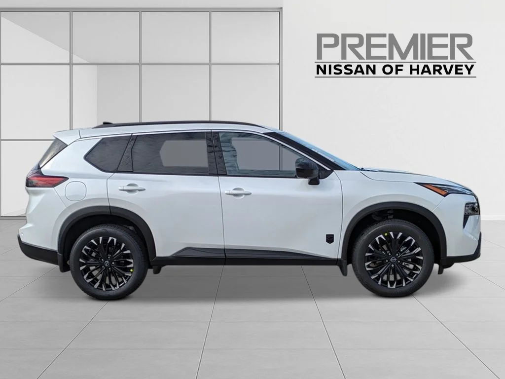 New 2026 Everest White Pearl TriCoat Nissan Dark Armor™ image 6