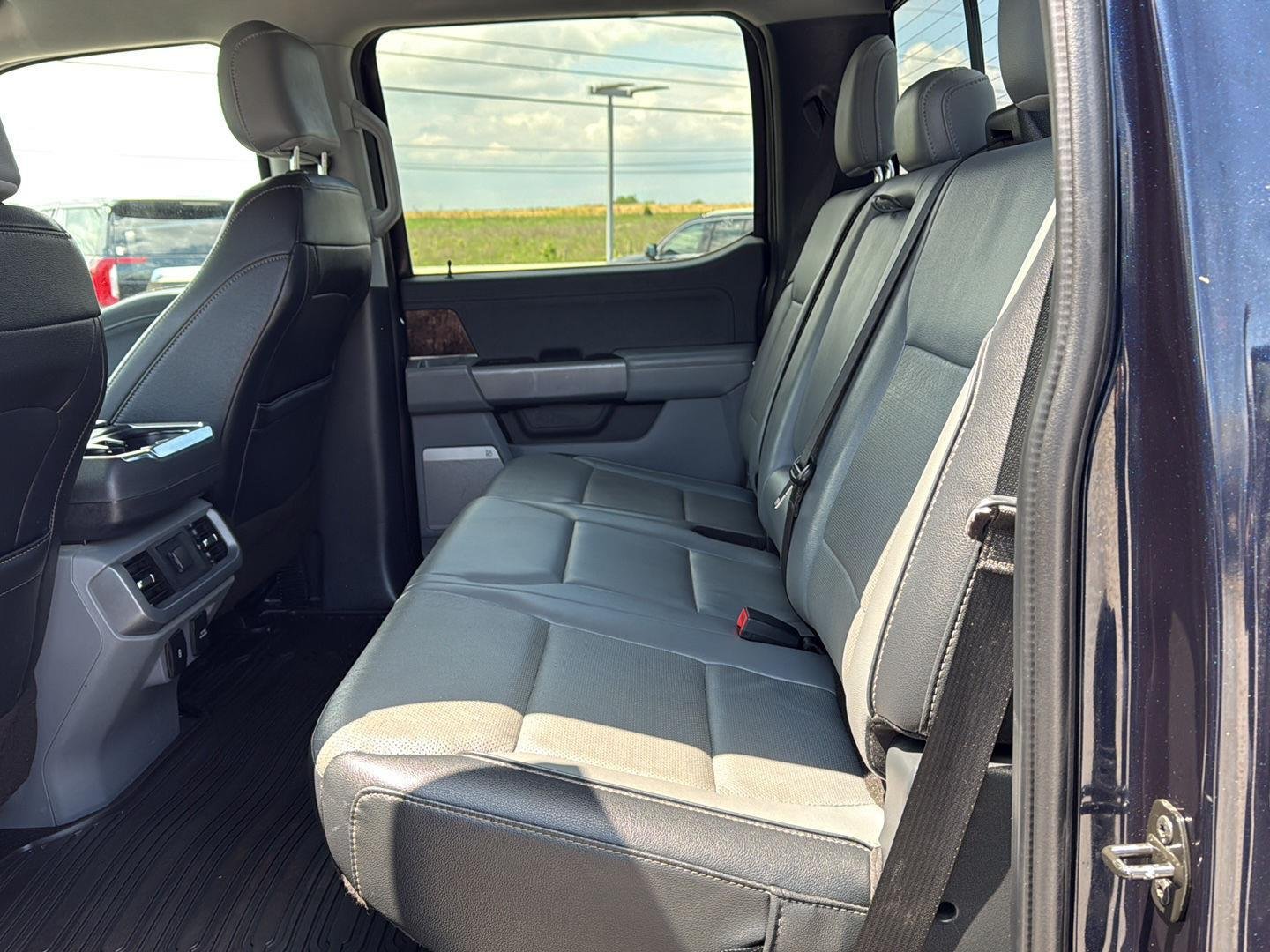 Used 2021 Antimatter Blue Ford LARIAT image 11